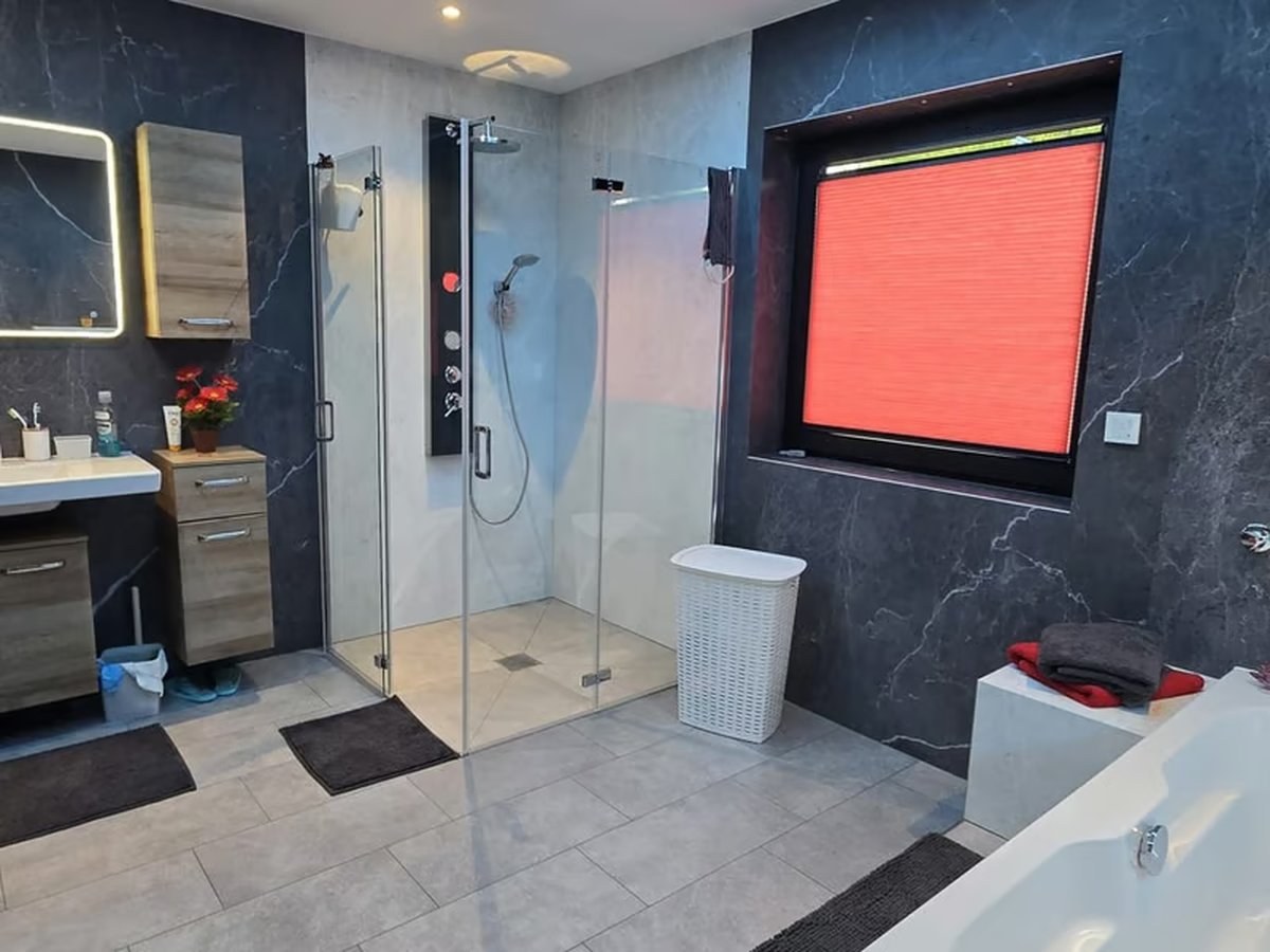 Douche – Ruime regendouche